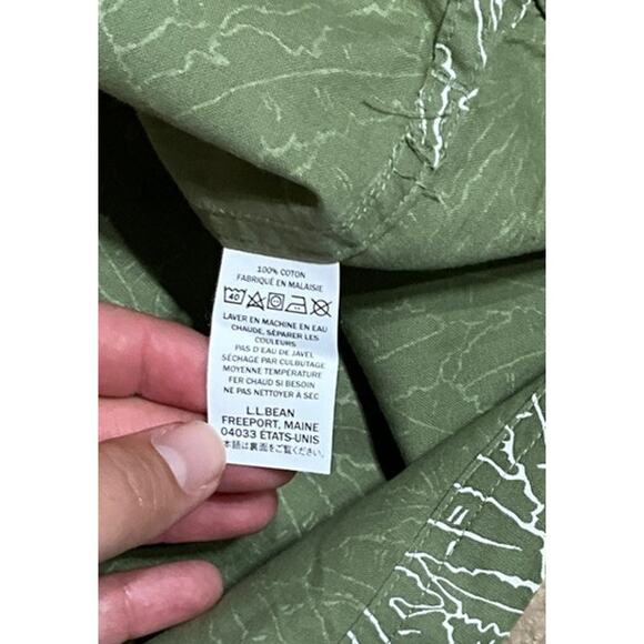 Men's L.L. Bean Traditional Fit Button Up Short Sleeve Shirt XLTall Item #300230 - Picture 4 of 7